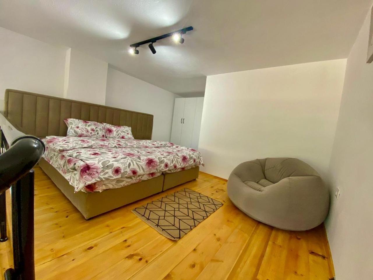 D&E Apartaments Tiranë Eksteriør bilde